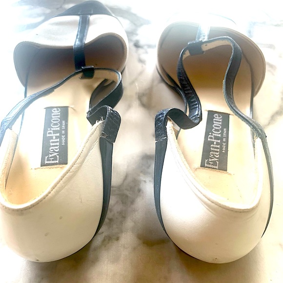 EVAN PICONE VINTAGE %100 Leather T-Strap Flats/ Blk/Off-Wht-Size 10M RARE FIND!! - Picture 2 of 5
